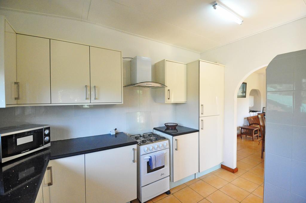 Gt Self Catering Apartments Beau Vallon  Exteriör bild